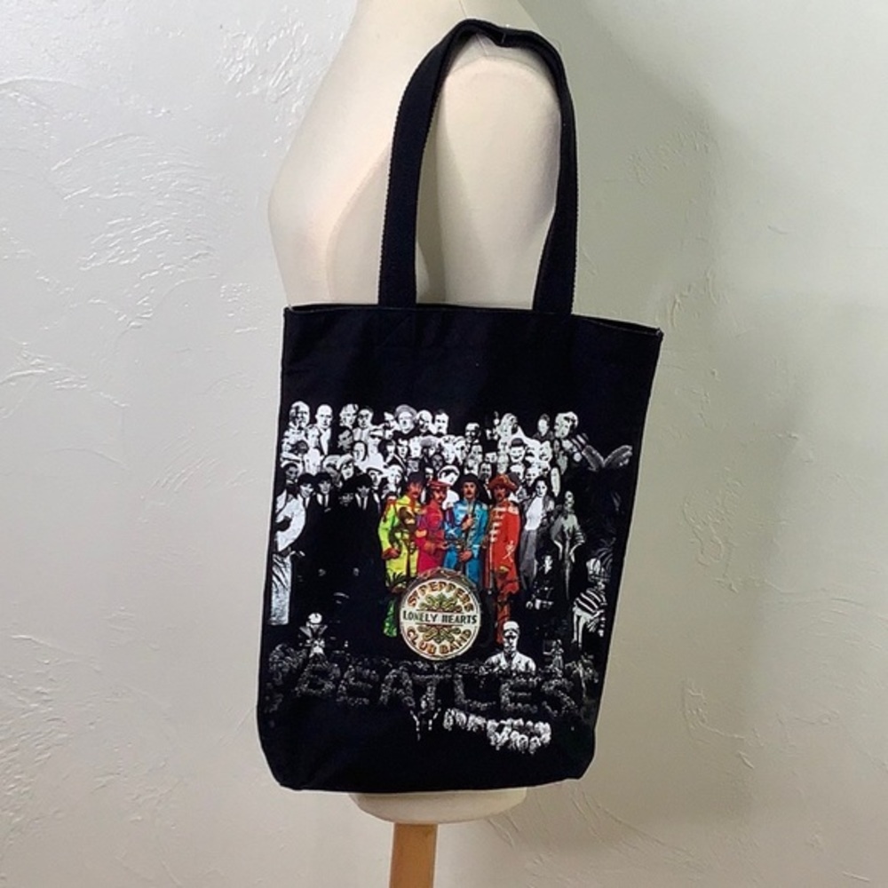 Junk food the Beatles Lonely Hearts graphics shoulder tote size 11X4X16 EUC